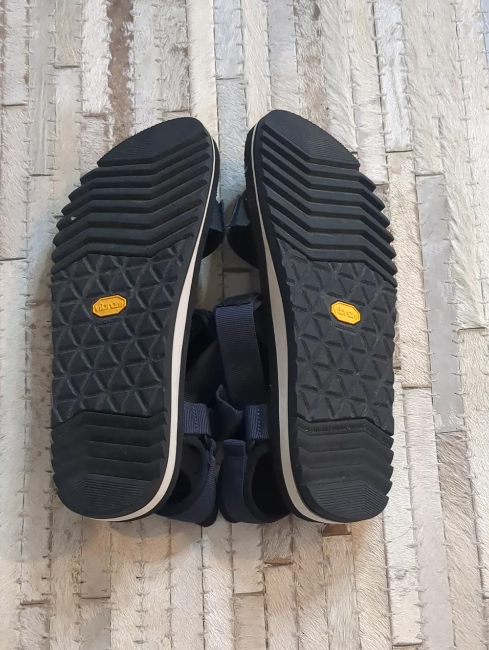 Teva Men's 11 Universal Trail Dark Blue Cushioned Megagrip Sandals
